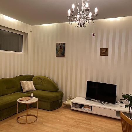 Provence Style Apartment In Old Town Klaipeda Exterior photo